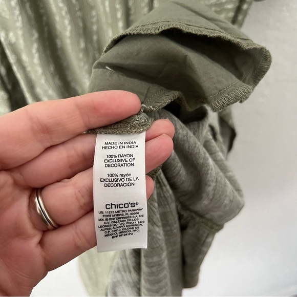 Chico's Dress Women's 4 Small Green Zebra Print V Neck Resortwear Tropical - Picture 6 of 9